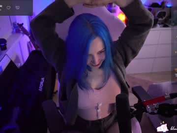 Blue | bluemooncat.live | Scroll down for schedule ->> young, bigass, lovense, cum, bigtits