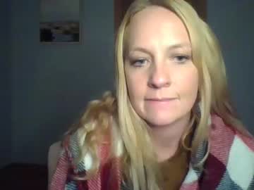 “All-American, Big-Busted Married Women with Generous Booties: A Celebration”