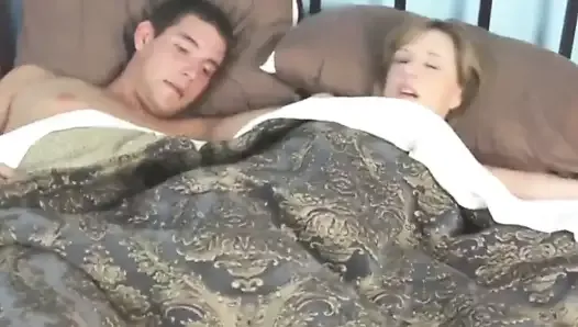 Mature boss’s bed: Two twentysomethings, seductive MILF.