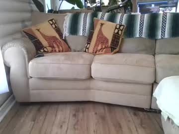 “Adam and Stacey: A Powerful Duo in Plus-Size Fashion”