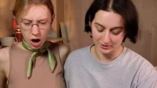 Julia the Ginger & Tina the Brunette: Weekly Schedule – Thursday to Sunday & Major Event