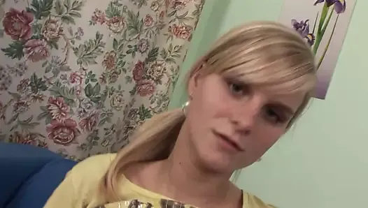 Blonde teen cums on massive balloons.